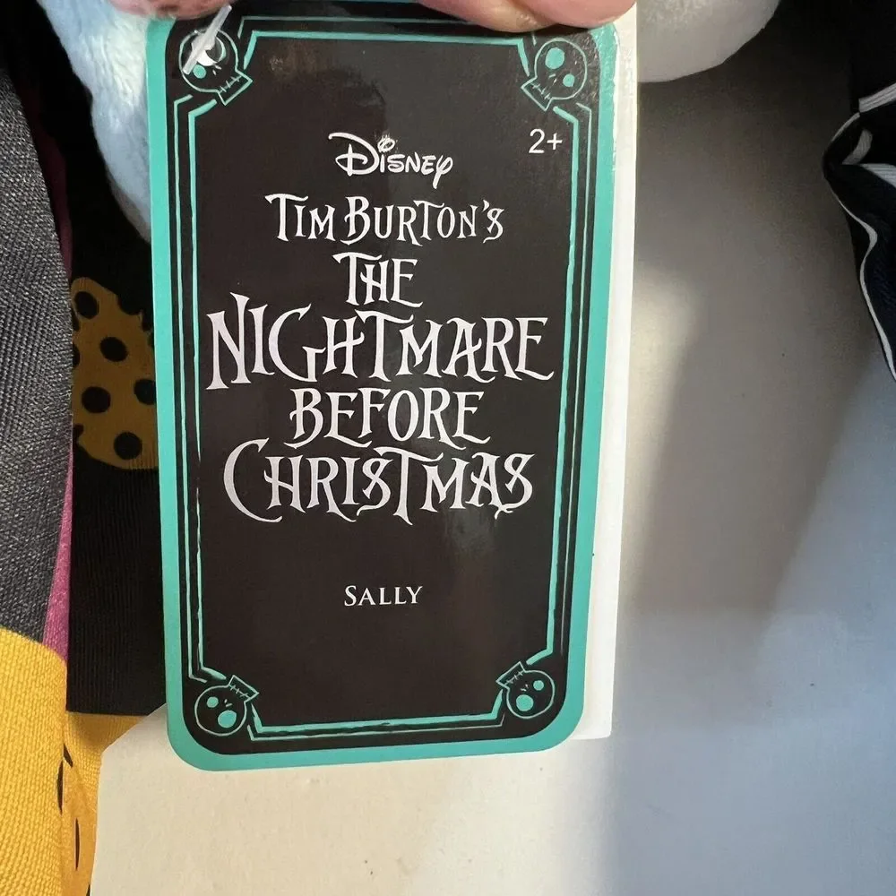 DISNEY Nightmare Before Christmas Jumbo Jack and‎ Sally 32